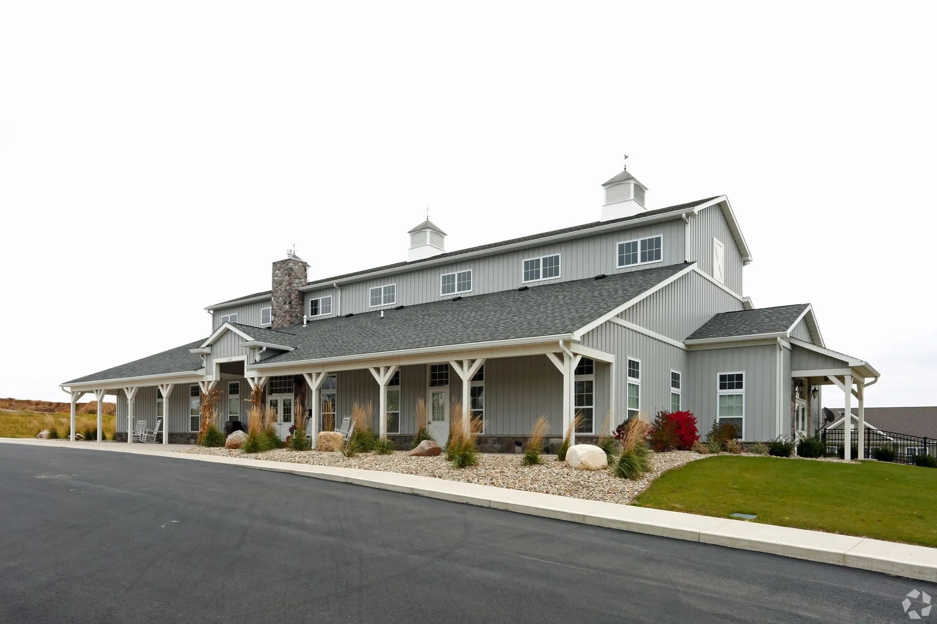 Tippe River Clubhouse outside