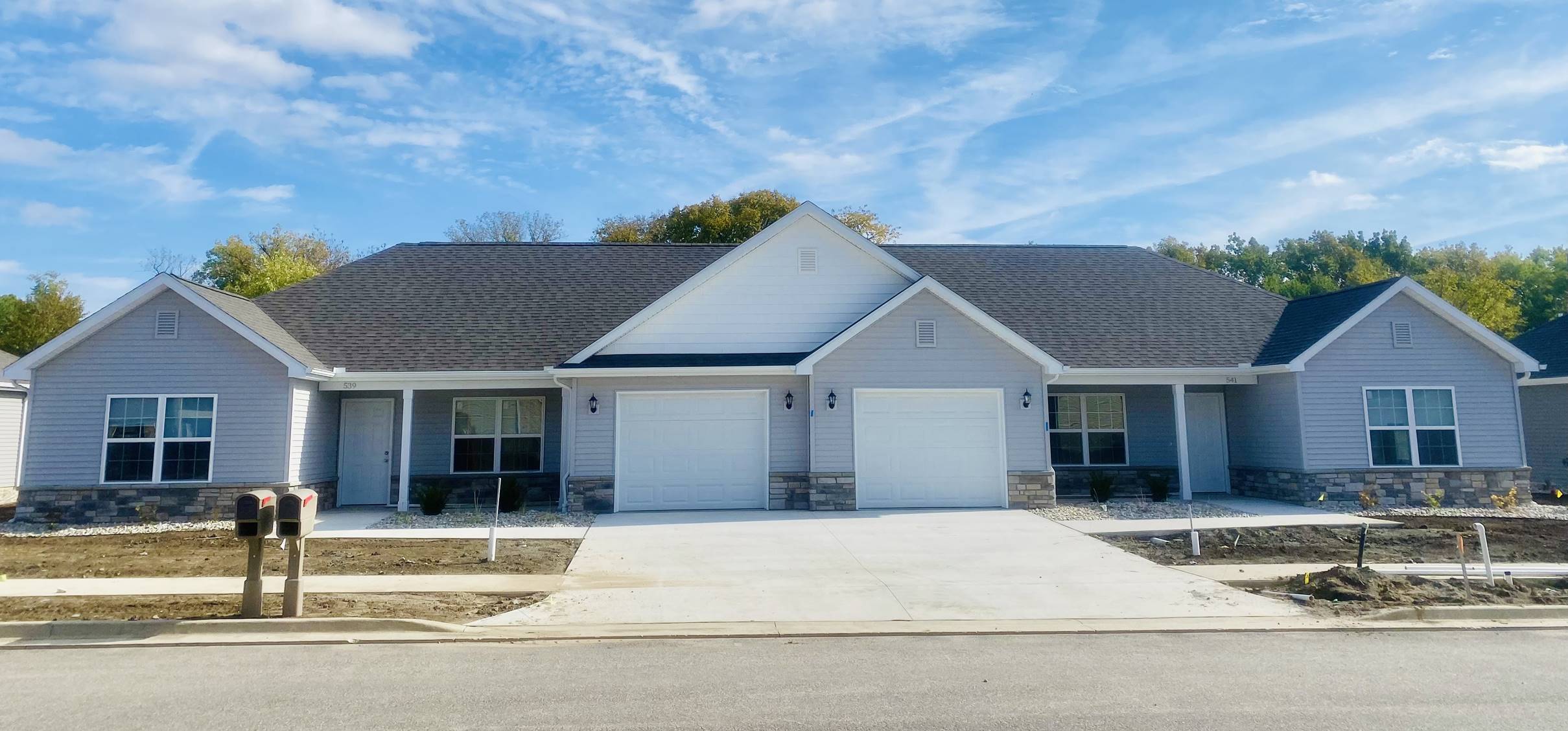 modern duplex in peru indiana
